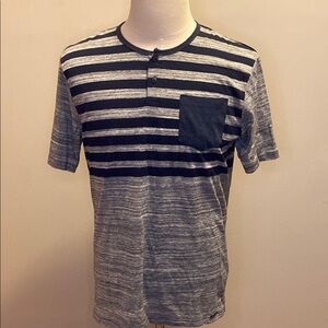 Ocean Current Gray and Black Short Sleeve Tees